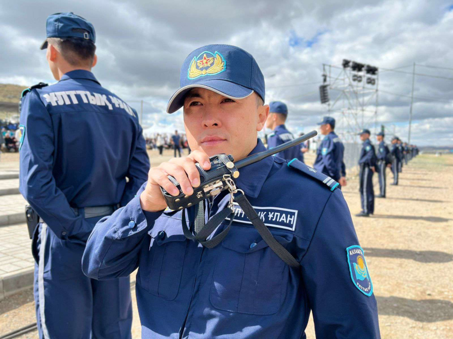 Гвардейцы нашли потерявшихся детей в Восточном Казахстане