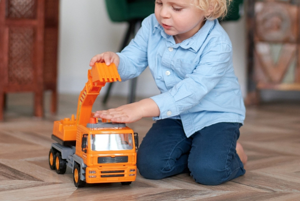 Фабрика игрушек &laquo;Полесье&raquo; выпустила линейку КАМАЗов пятого поколения