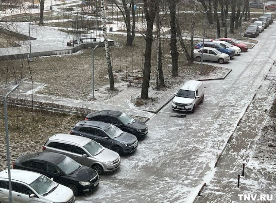 Стало известно, какие автомобили нельзя парковать во дворах в Татарстане