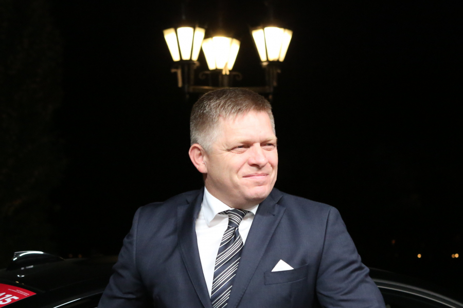 Фицо потребовал от Киева мира ради статуса ассоциированного члена ЕС