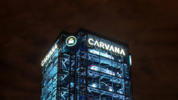 Акции автодилера Carvana взлетели почти на 25% после отчетности