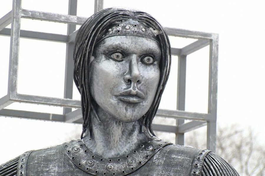 Скандальную Аленку с жутким лицом из Нововоронежа запатентовали в России