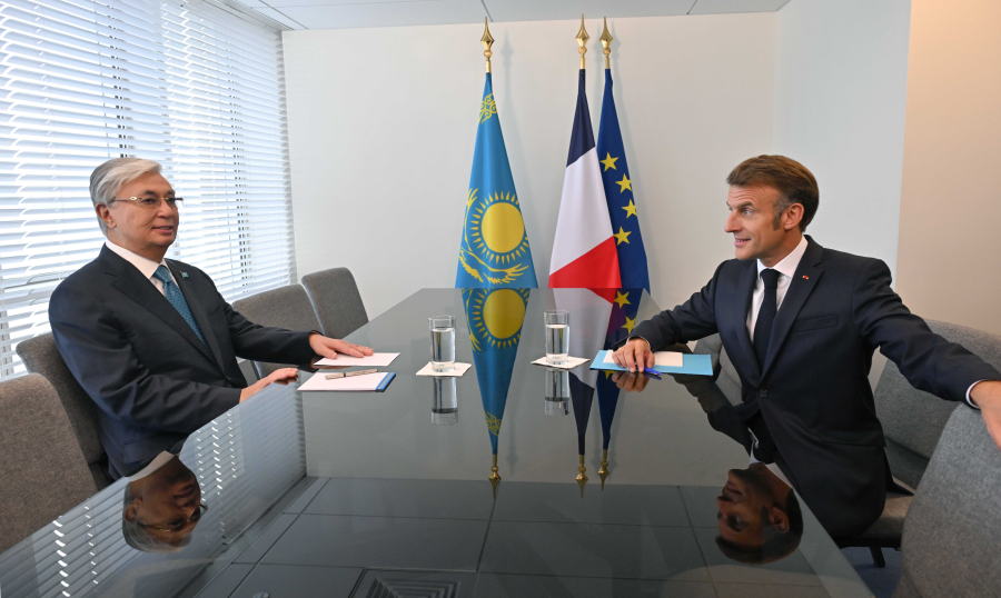 Касым-Жомарт Токаев провел встречу с Президентом Франции