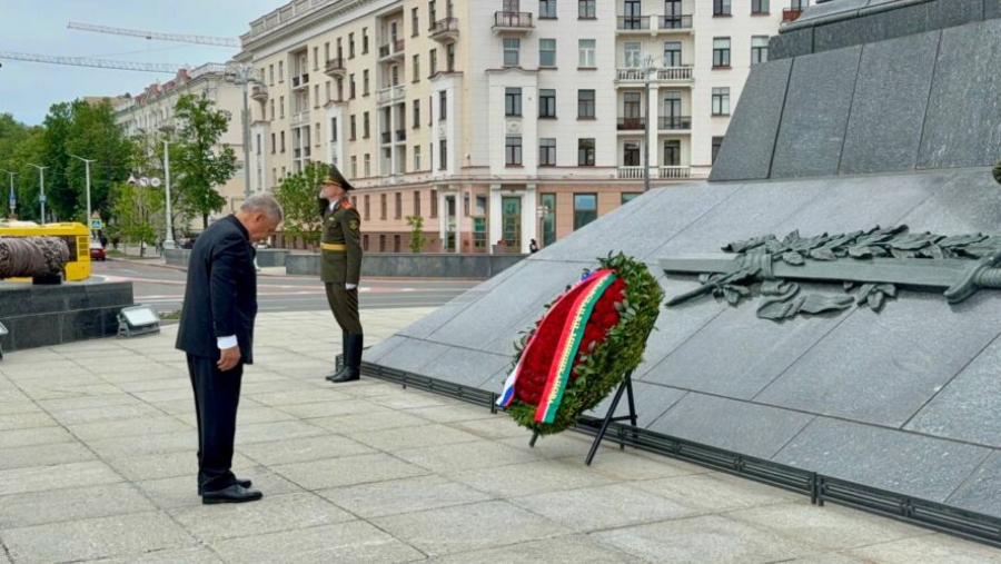 Минниханов возложил цветы к монументу Победы в Минске 25/05/2026 &ndash; Новости