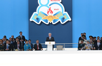 Президент Касым-Жомарт Токаев и Генеральный секретарь ЦК Коммунистической партии Вьетнама То Лам приняли участие в военном параде