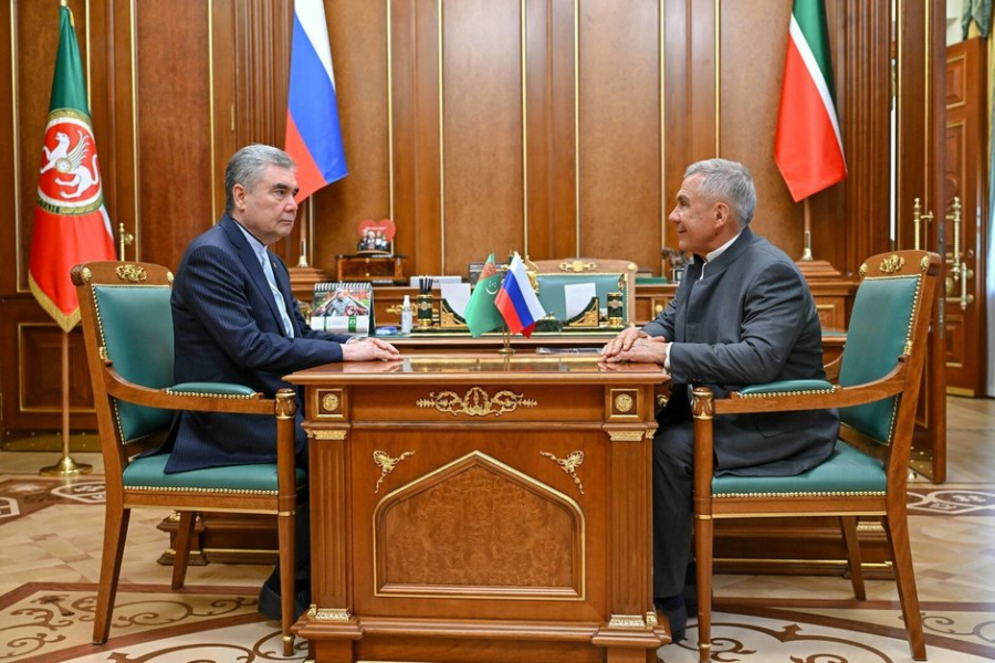 Бердымухамедов встретился с Миннихановым в Казани, а потом позвонил Путину