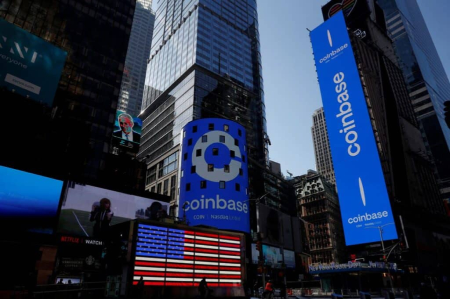 Акции Coinbase выросли после халвинга биткоина