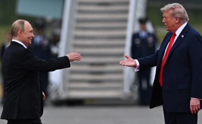 Трамп признался, что не любит рукопожатия