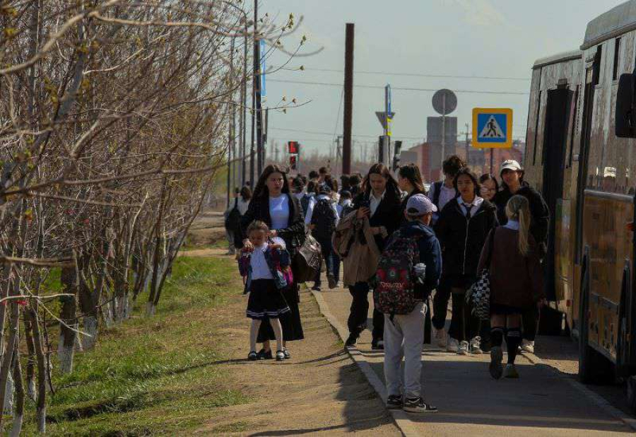 Школьников выселили из общежития и отдали его чиновникам