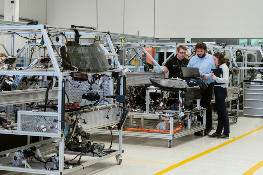 Индекс деловой активности в сфере услуг России снизился до 51,3 пункта