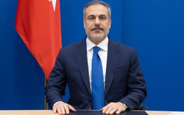 Арагчи указал в разговоре с Фиданом, что Иран полон решимости защищаться после убийства Хаменеи