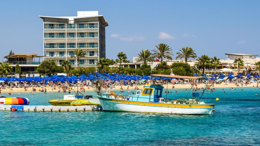 Турагент кинула россиян на 25 миллионов и легла в психушку