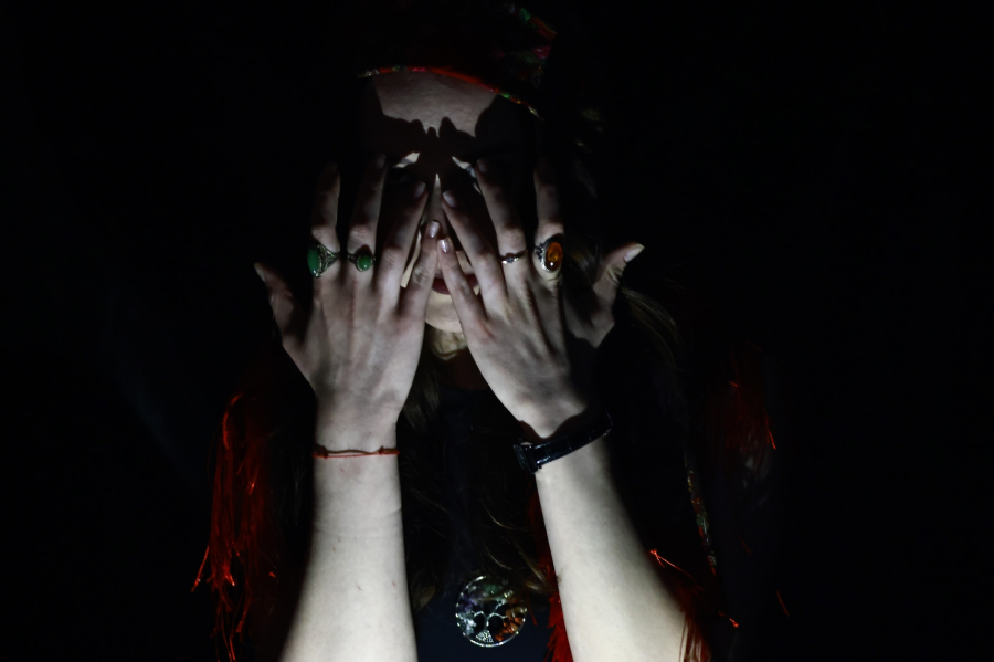 Больше 80% россиян верят в сверхъестественных сущностей