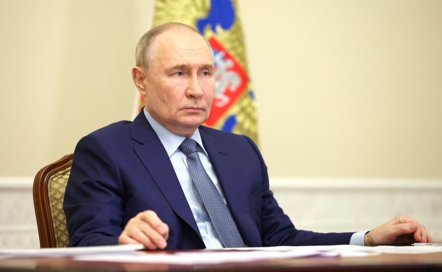 Путин оценил влияние крепкого рубля на граждан и экспортеров