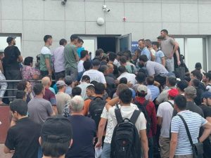 В Татарстане могут обнулить долю мигрантов в такси и охранных услугах