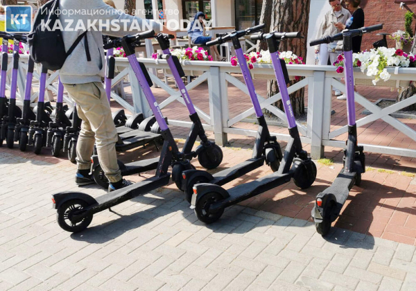 В Алматы усилили контроль за электросамокатами