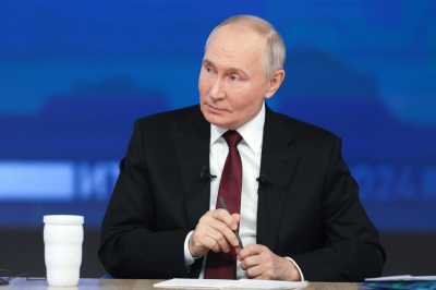 Неожиданные гости приехали к Путину на ПМЭФ: главное за сутки