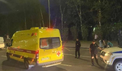 Под Казанью мотоцикл вылетел на остановку - четыре человека пострадали