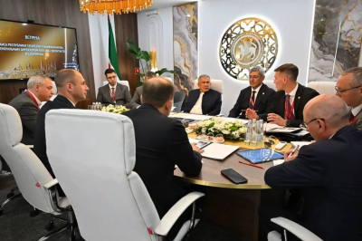 Глава «ВК» рассказал Минниханову о проекте по переводу порталов на татарский