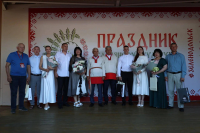 «Сябры», венки и гастроулица: в Зеленодольске открылся праздник Ивана Купалы