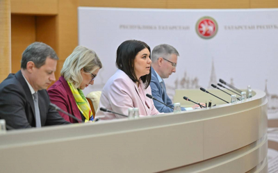 Халяльная ярмарка, скачки и показ мод: в Казани стартовал «КазаньФорум»