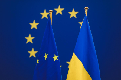 Деньги в обмен на нефть: ЕС продавил сделку по «Дружбе» и разблокировал 90 миллиардов для Киева