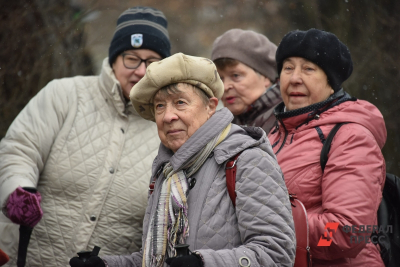Почти 10 тысяч рублей прибавки: кому из свердловских пенсионеров положено удвоение выплат