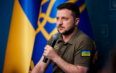 «Страна.ua»: Конкурентами Зеленского на выборах могут стать Усик и Гераскевич