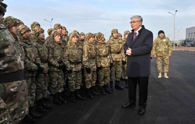 Глава государства посетил военную школу-интернат в Таразе