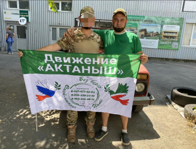 Боец из Актанышского района получил на передовой автомобиль от отца и земляков